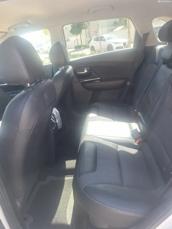 Kia Niro 2nd hand, 2019, private