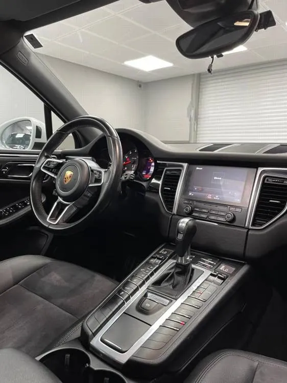 Porsche Macan 2nd hand, 2017