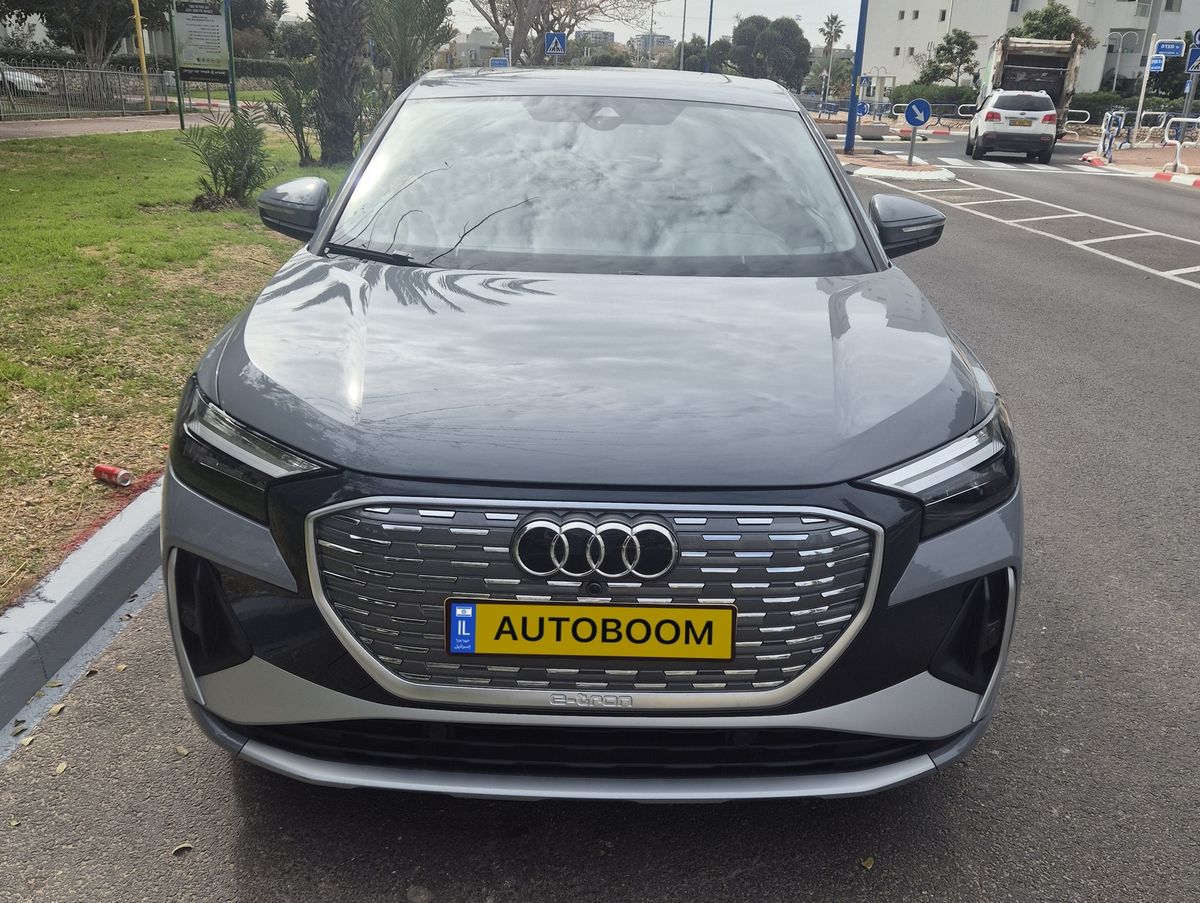 אאודי Q4 ספורטבק e-tron יד 2 רכב, 2024, פרטי