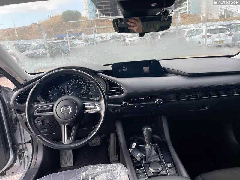 Mazda 3 с пробегом, 2023