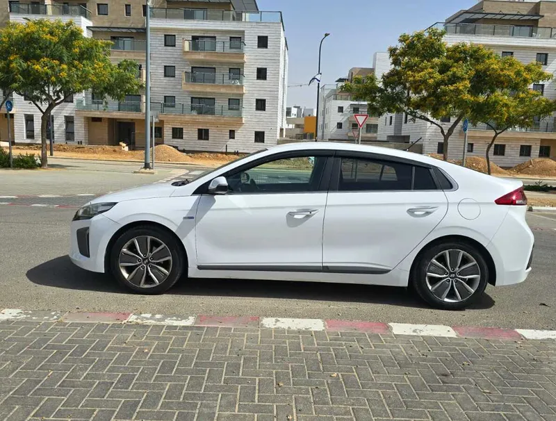 Hyundai IONIQ 2nd hand, 2017, private hand