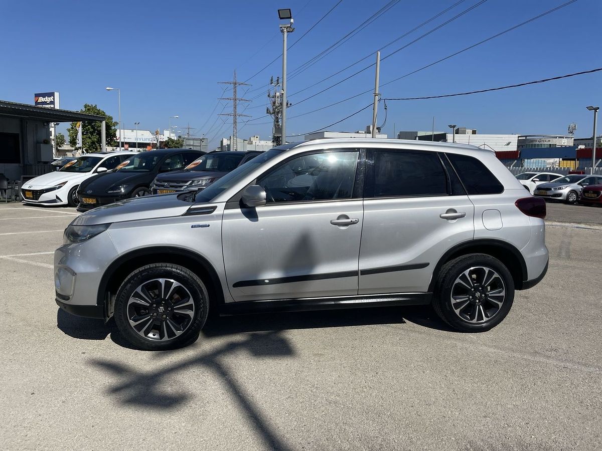 Suzuki Vitara 2nd hand, 2022, private hand