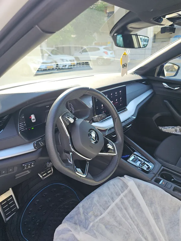 Skoda Octavia с пробегом, 2024, частная рука