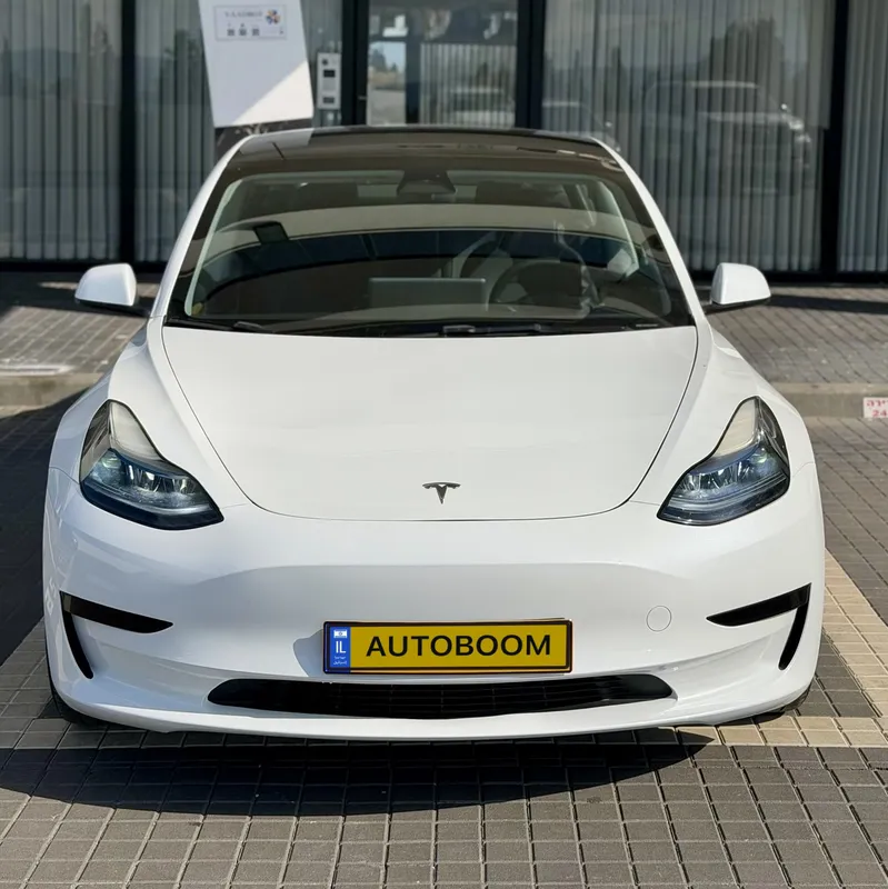 Tesla Model 3 с пробегом, 2022, частная
