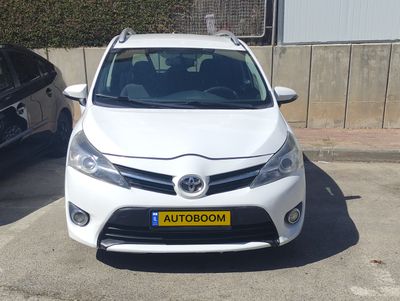 Toyota Verso с пробегом, 2014, частная рука