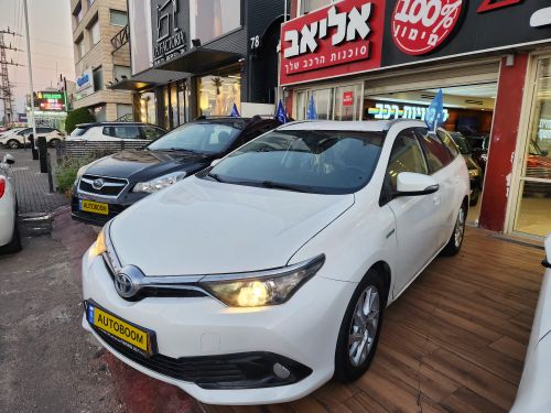 Toyota Auris, 2016, фото