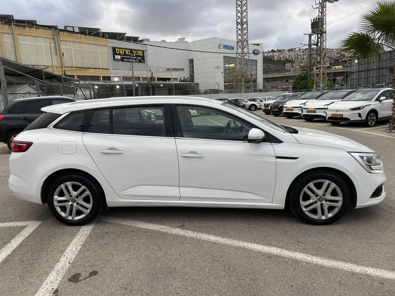 Renault Megane 2nd hand, 2020, private hand