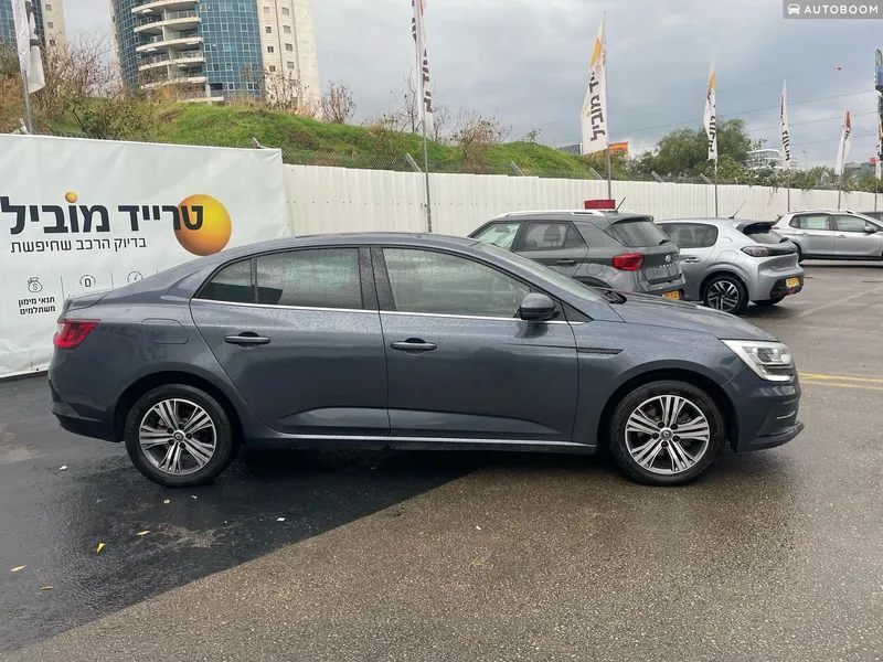 רנו מגאן יד 2 רכב, 2022