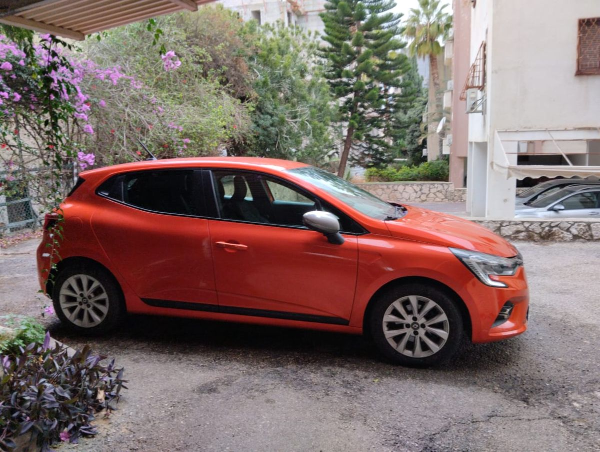 Renault Clio 2nd hand, 2019, private hand