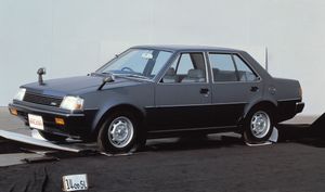 מיצובישי מיראז' ‏1978. מרכב, צורה. סדאן, 1 דור