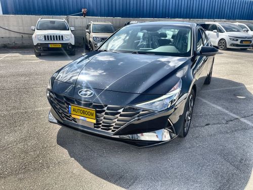 Hyundai Elantra, 2022, фото