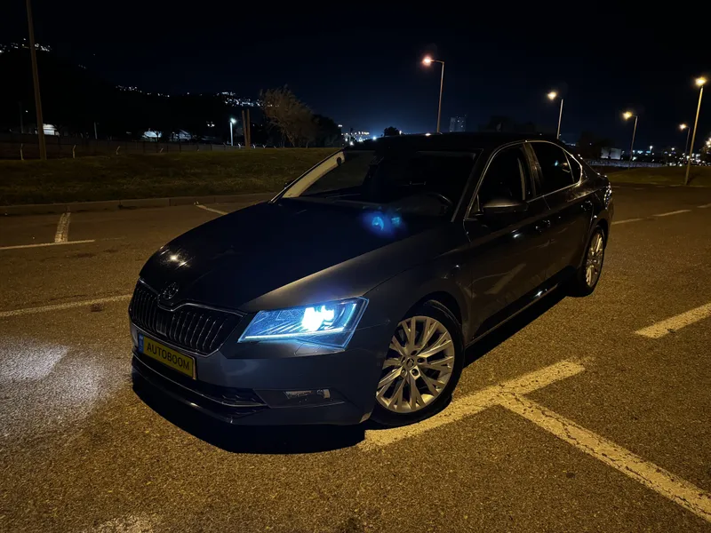 Skoda Superb с пробегом, 2018, частная рука