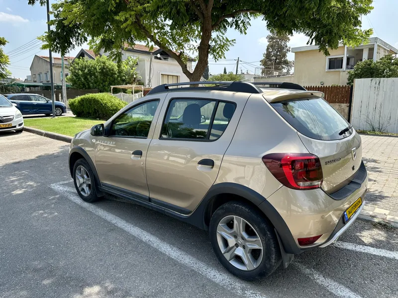 Продаю Дачия Сандеро Степвей, 2020 в Израиле: золотой 2020 года за ₪ 52 ...