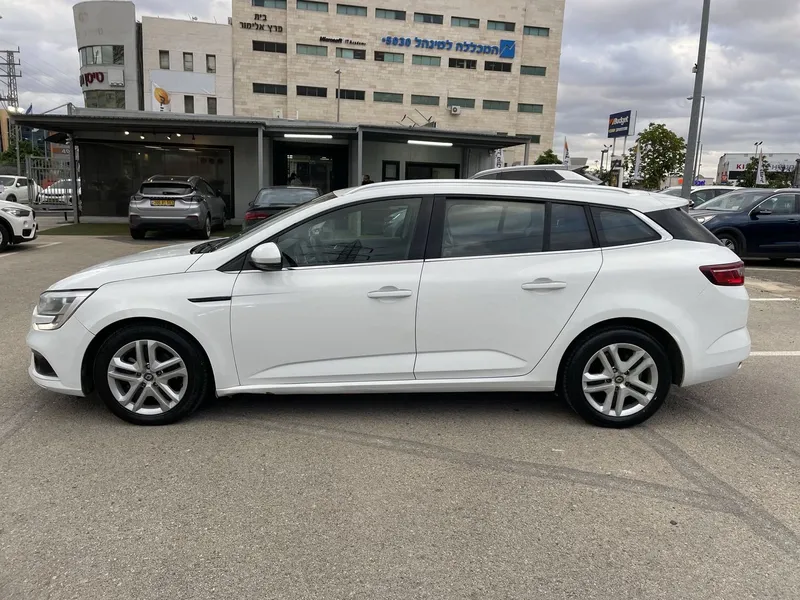Renault Megane 2nd hand, 2020, private hand