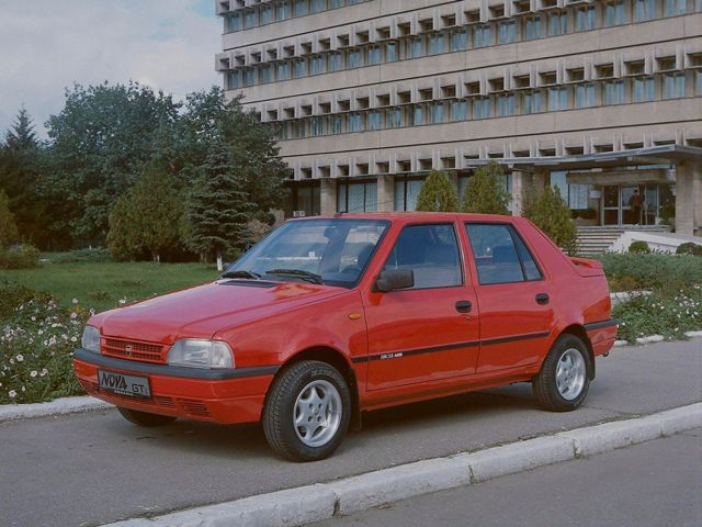 דאצ'יה נובה 1995. מרכב, צורה. ליפטבק, 1 דור