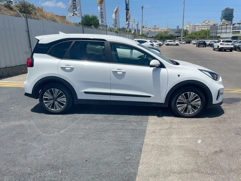 Kia Niro Plus 2nd hand, 2022, private hand