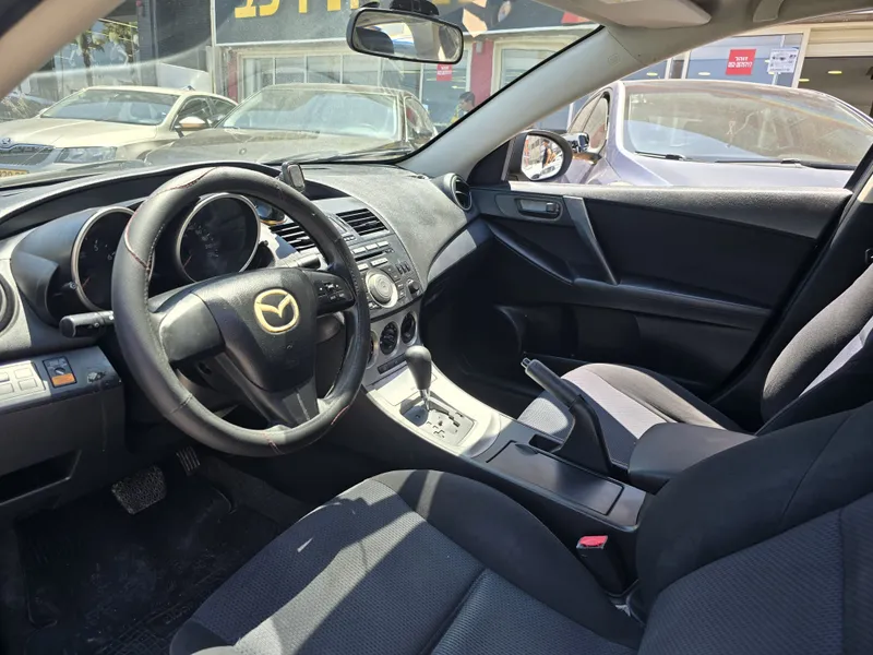 Mazda 3 с пробегом, 2012
