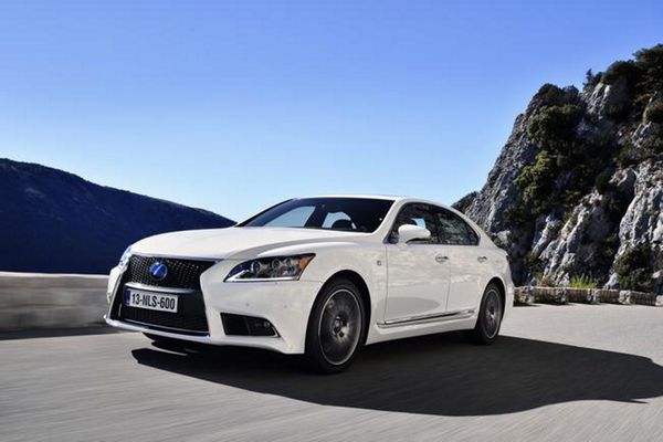 Lexus LS 2012. Carrosserie, extérieur. Berline, 4 génération, restyling