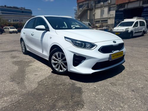 Kia Ceed, 2019, фото
