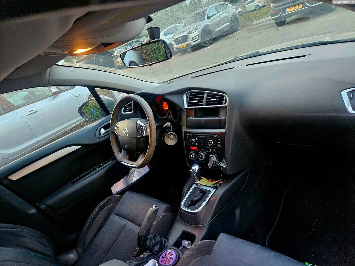 Citroen C4 с пробегом, 2011