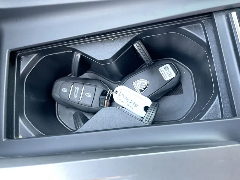 Peugeot 408 2nd hand, 2023