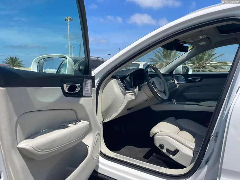 וולוו XC60 יד 2 רכב, 2018, פרטי