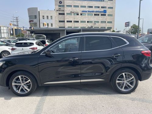 MG EHS 2ème main, 2021, main privée