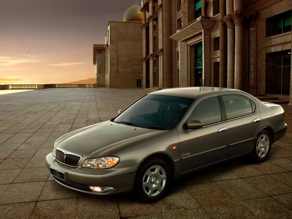 ניסאן ספירו 2003. מרכב, צורה. סדאן, 4 דור