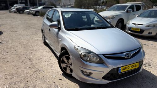 Hyundai i30, 2010, photo