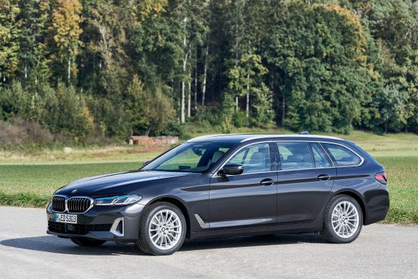 BMW 5 series 2020. Carrosserie, extérieur. Break 5-portes, 7 génération, restyling