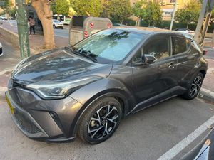 Toyota C-HR, 2020, photo