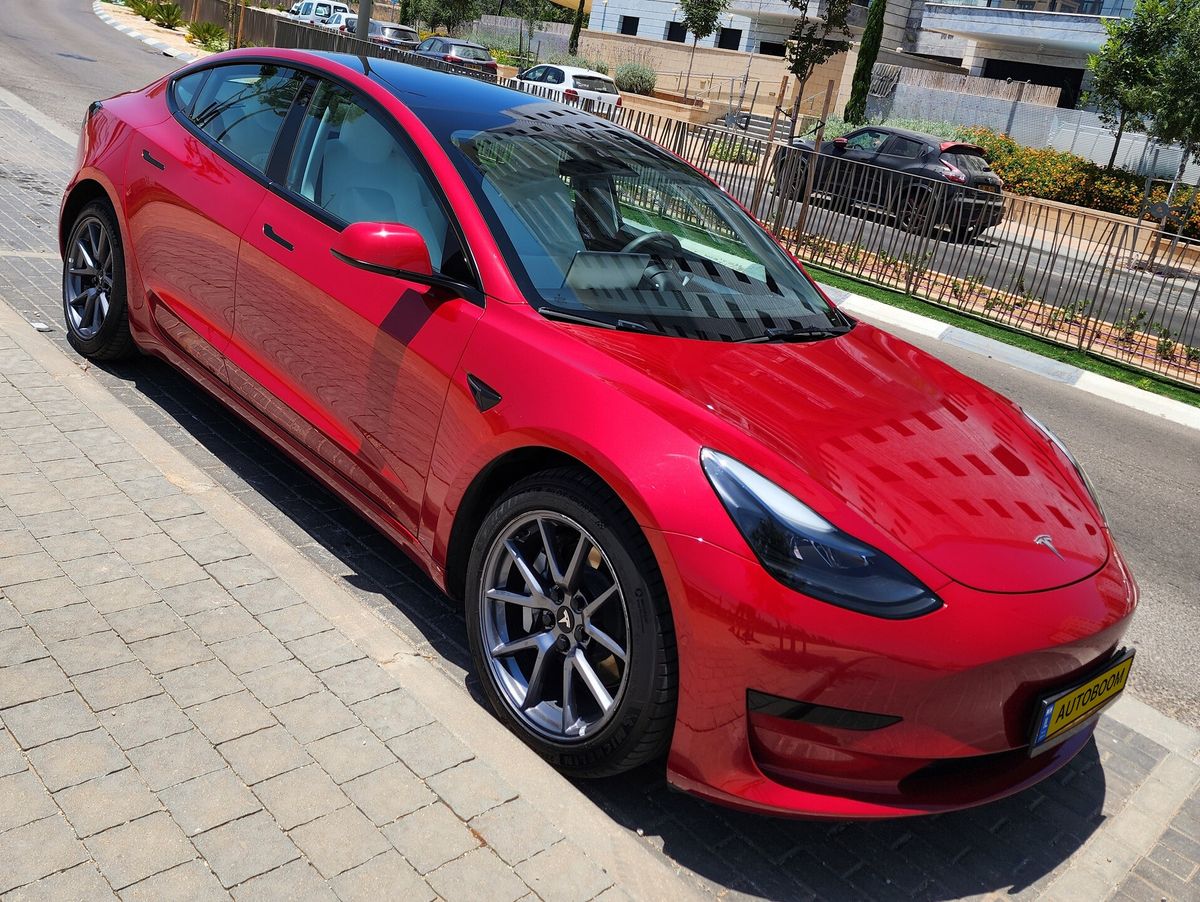 Tesla Model 3 с пробегом, 2022, частная рука