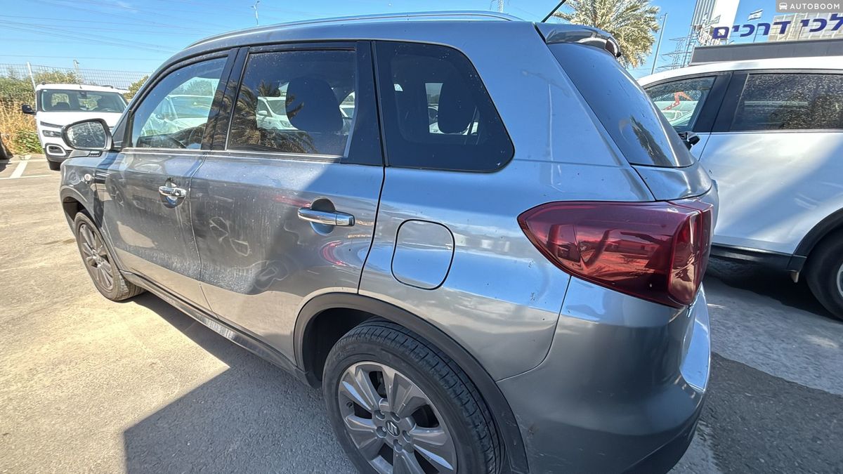 Suzuki Vitara 2nd hand, 2023