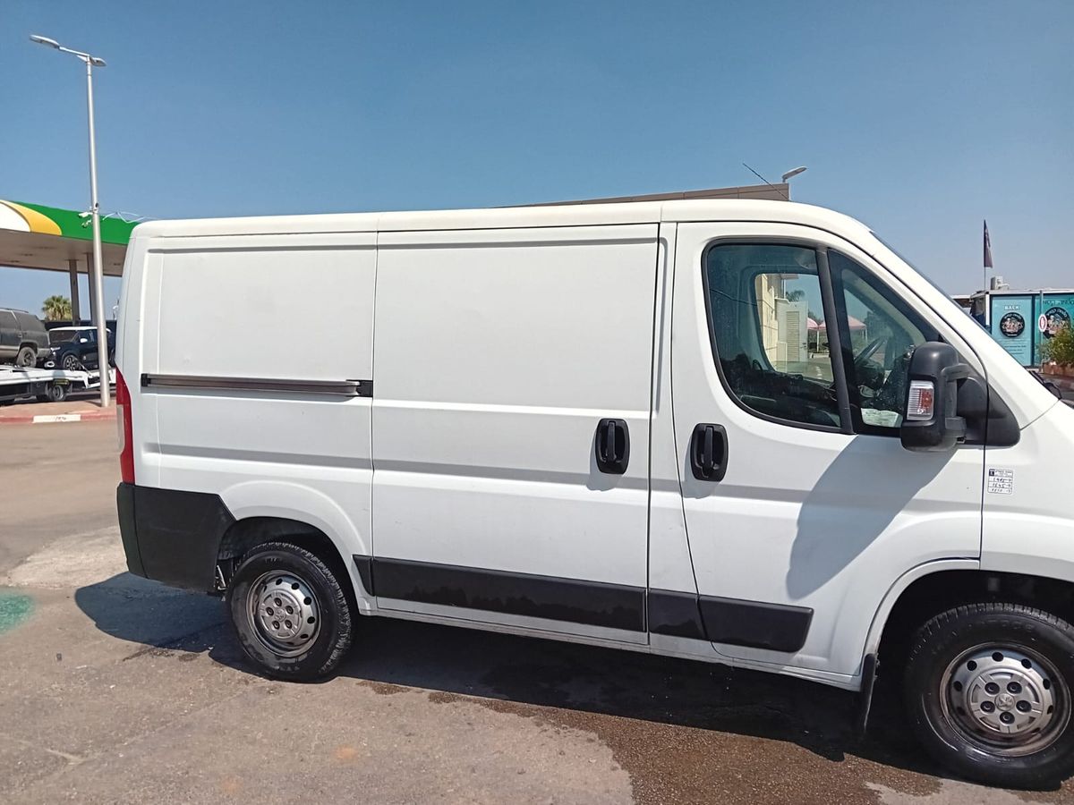 Peugeot Boxer 2nd hand, 2020, private hand
