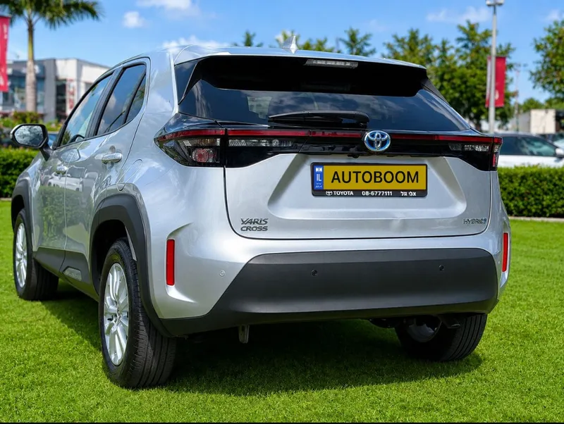 Toyota Yaris Cross 2nd hand, 2023, private