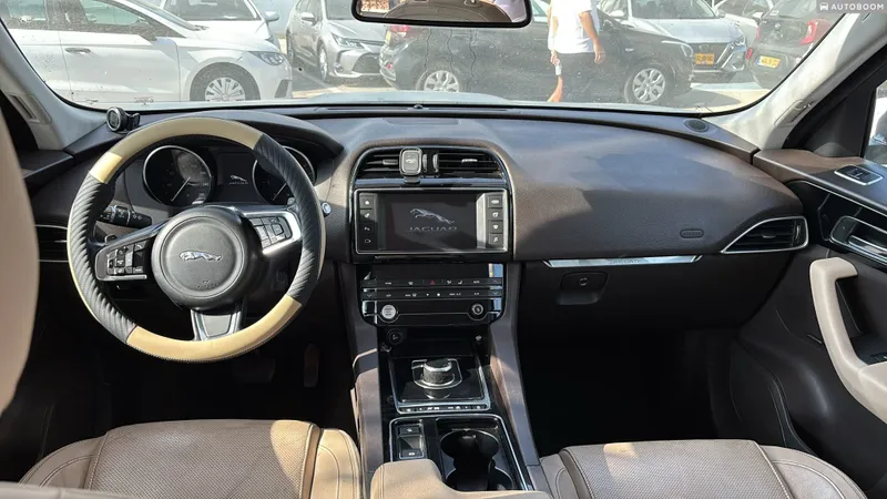 Jaguar F-Pace с пробегом, 2018