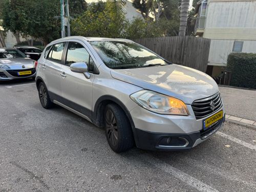 سوزوكي SX4, 2015, صورة