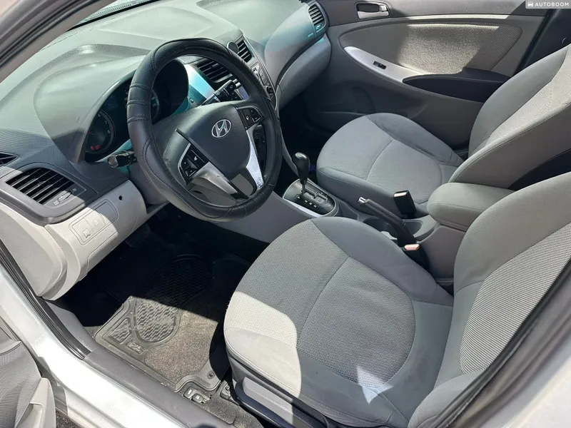 Hyundai i25 2ème main, 2013, privée