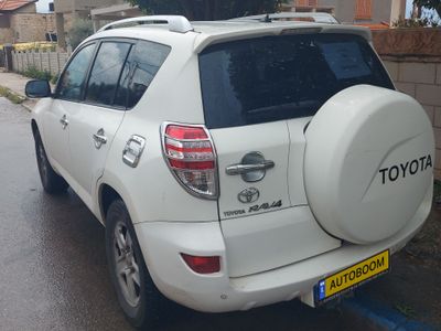 Toyota RAV4 2nd hand, 2009, private hand