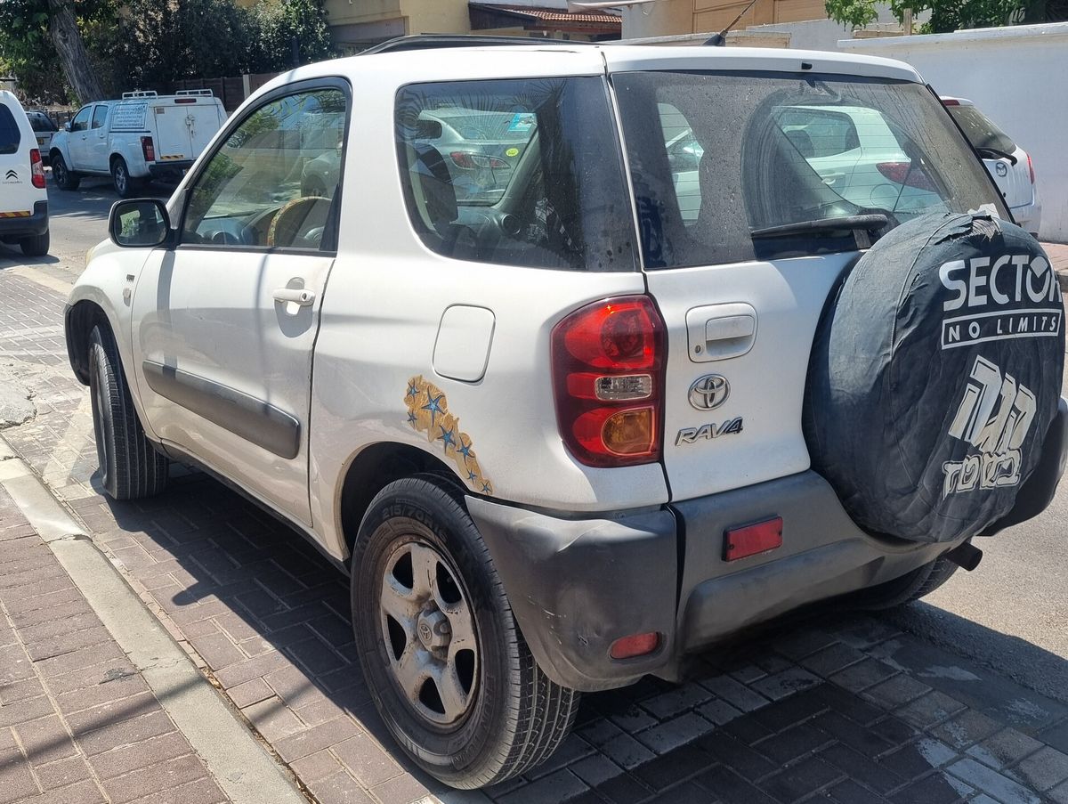 Toyota RAV4 2nd hand, 2006, private hand