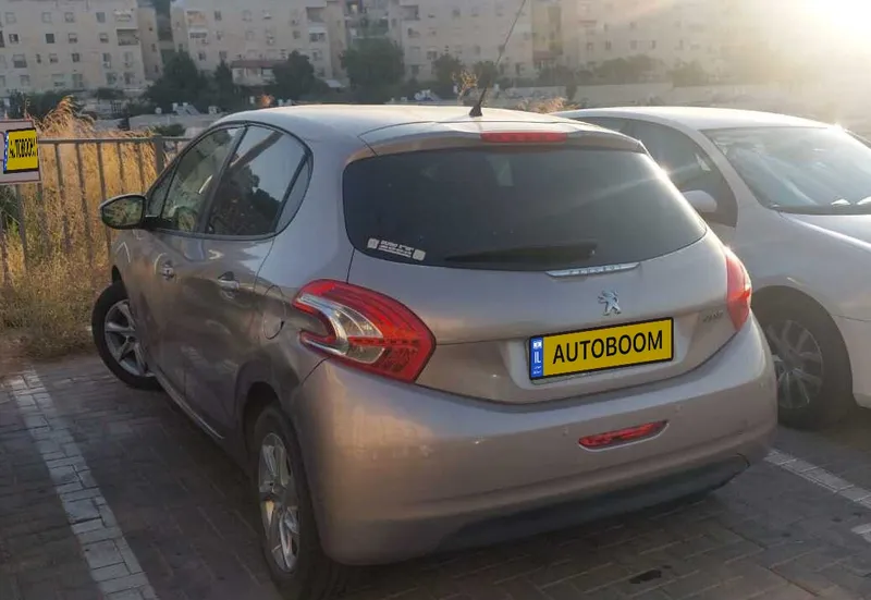 פיג'ו 208 יד 2 רכב, 2014, פרטי