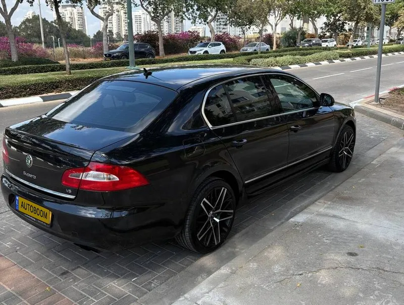 Škoda Superb 2ème main, 2010, main privée