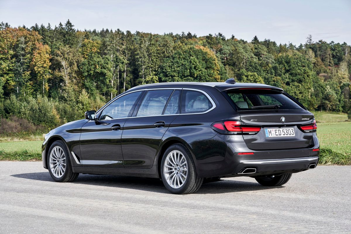 BMW 5 series 2020. Carrosserie, extérieur. Break 5-portes, 7 génération, restyling