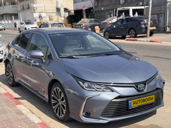 טויוטה קורולה יד 2 רכב, 2022, פרטי