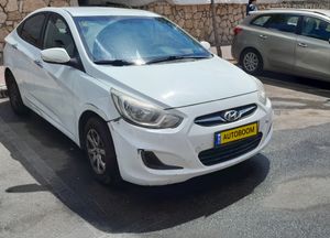 Hyundai i25, 2013, фото