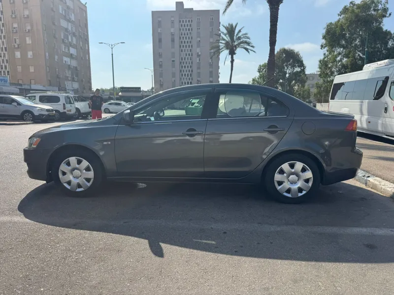 Mitsubishi Lancer 2nd hand, 2011, private hand