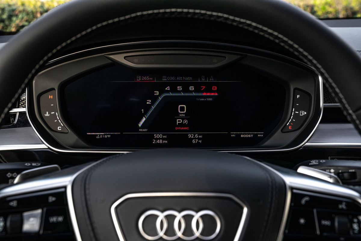 Audi S8 2019. Tableau de bord. Berline, 4 génération