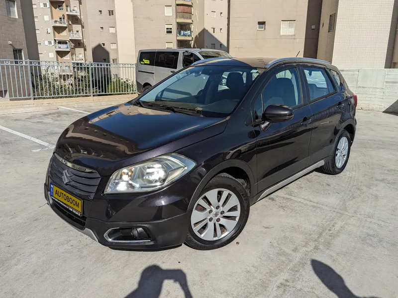 Suzuki SX4 2ème main, 2014, main privée
