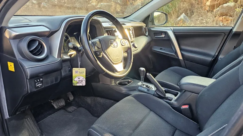 Toyota RAV4 с пробегом, 2016, частная рука