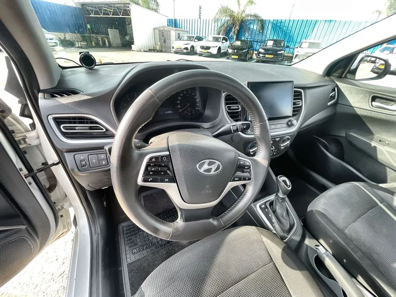Hyundai Accent 2nd hand, 2022